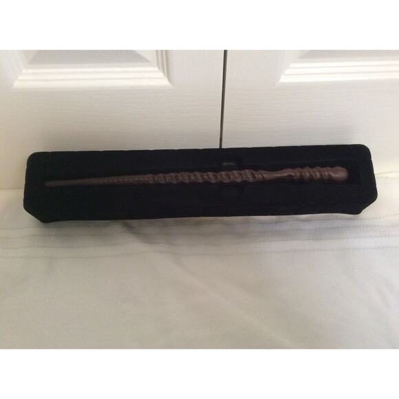 Cho Chang Wand - NEW - 2019 Series 2 Harry Potter Mystery Wands - Picture 3 of 3